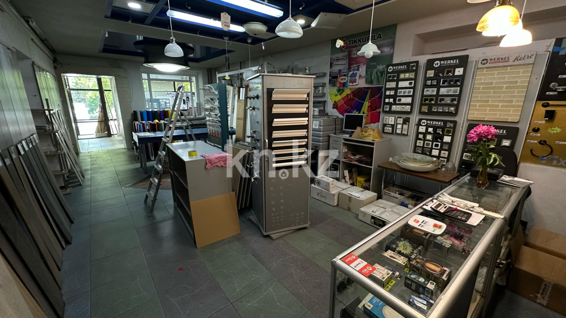 Аренда , ул. Ерубаева - Аренда офисных и торговых помещений в Караганде с фото фото 3 из 4