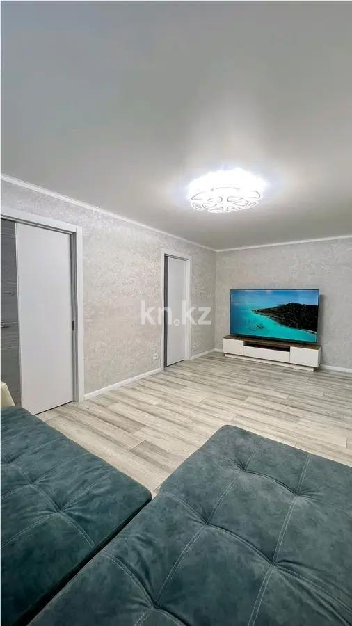 Продажа 3-комнатной квартиры, 61 м², пр. Сейфуллина, дом  3 - Продажа квартир в Караганде фото 1 из 6