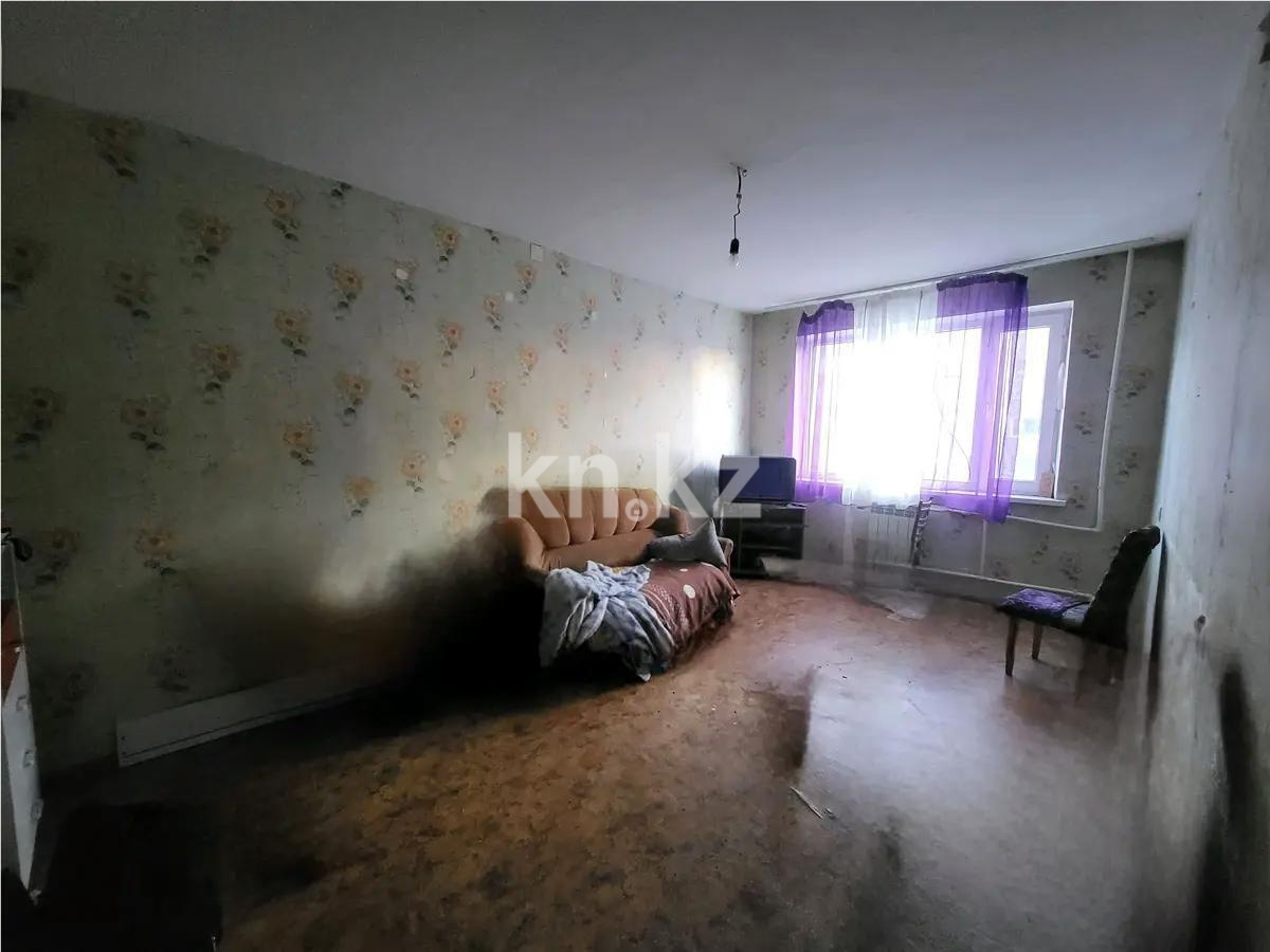 Продажа 1-комнатной квартиры, 40 м², 117 квартал, дом  5 - Продажа квартир в Темиртау фото 1 из 4