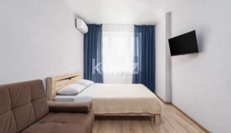 Аренда 1-комнатной квартиры, 40 м², пр. Мангилик Ел, дом  45 - Аренда жилой и коммерческой недвижимости в Казахстане фото 1 из 3