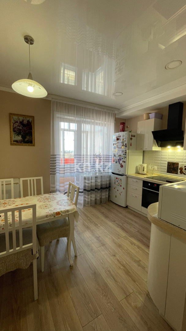 Продажа 2-комнатной квартиры, 68 м², пр. Республики, дом  1/4 - Продажа  двухкомнатных квартир в Караганде фото 6 из 25