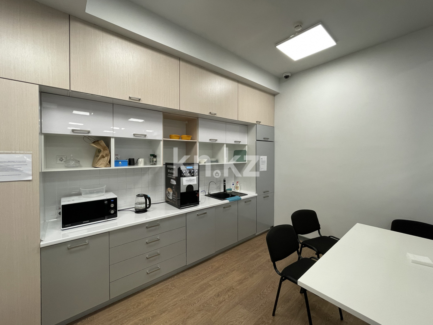 Аренда помещения - Аренда офисных и торговых помещений в Алматы фото 2 из 12