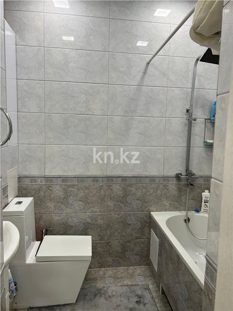 Продажа 3-комнатной квартиры, 90 м², ул. Акмешит в Астане - фото 15
