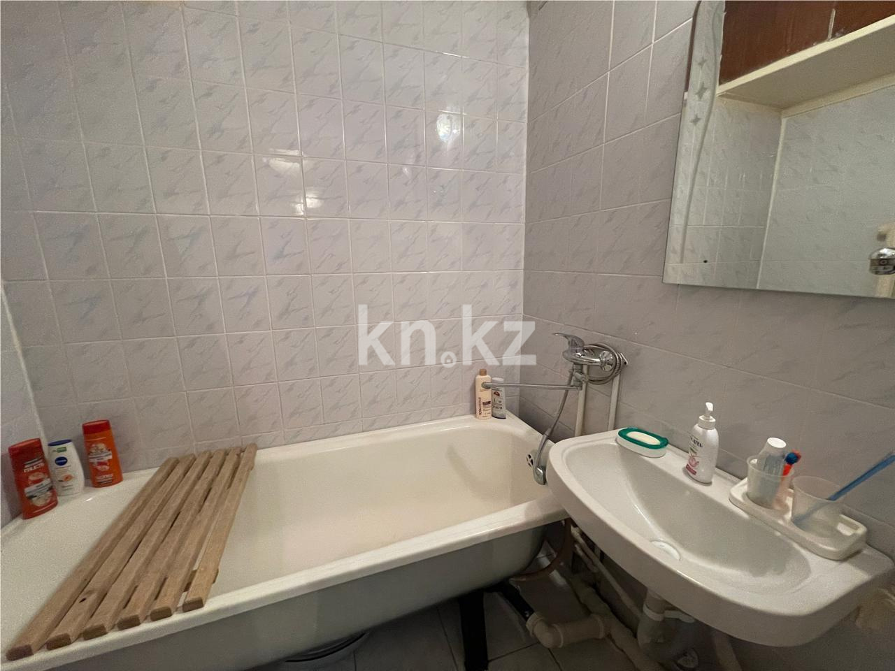 Продажа 3-комнатной квартиры, 64 м², ул. Таттимбета - Продажа  трехкомнатных квартир в Караганде фото 10 из 20