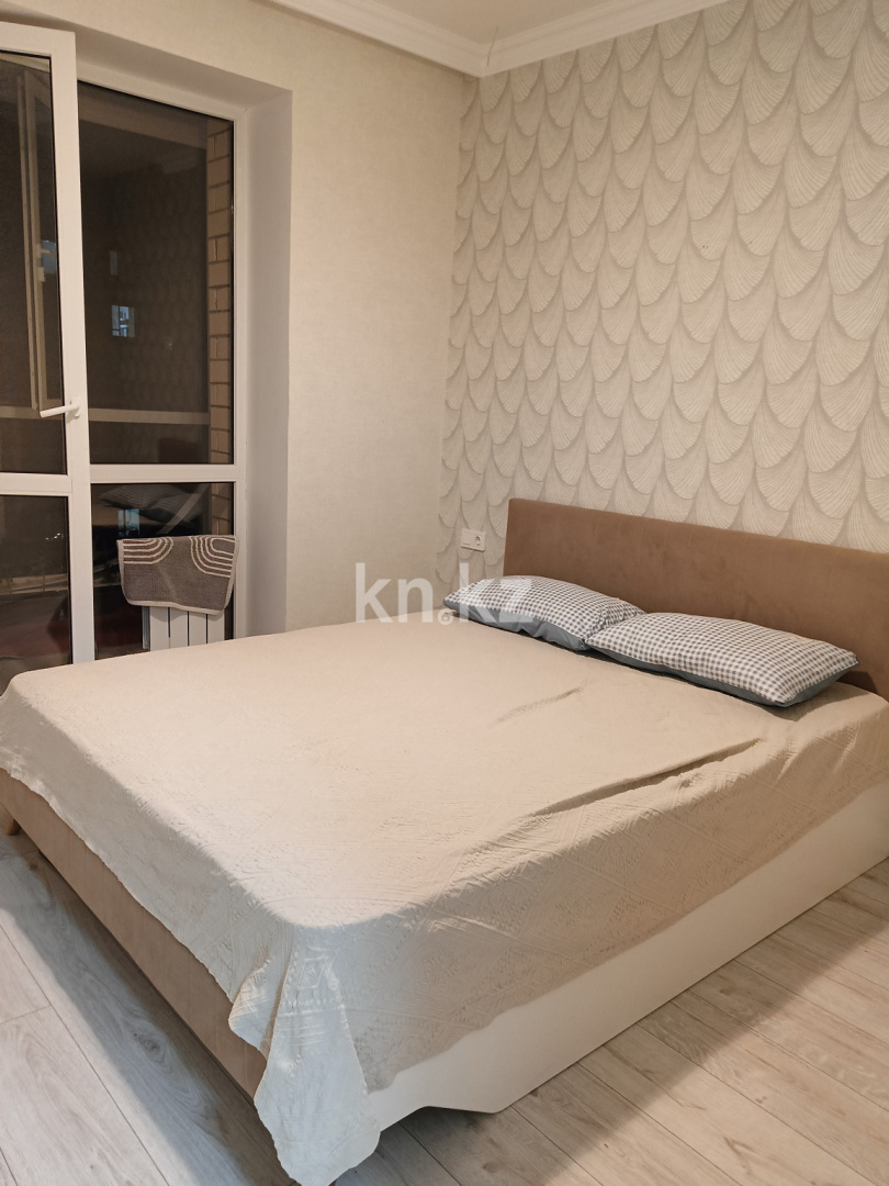 Аренда 2-комнатной квартиры посуточно, 40 м², пр. Кабанбай батыра, дом  59/3 - Хусейн Бен Талал - Аренда квартир посуточно в Астане без посредников фото 1 из 5
