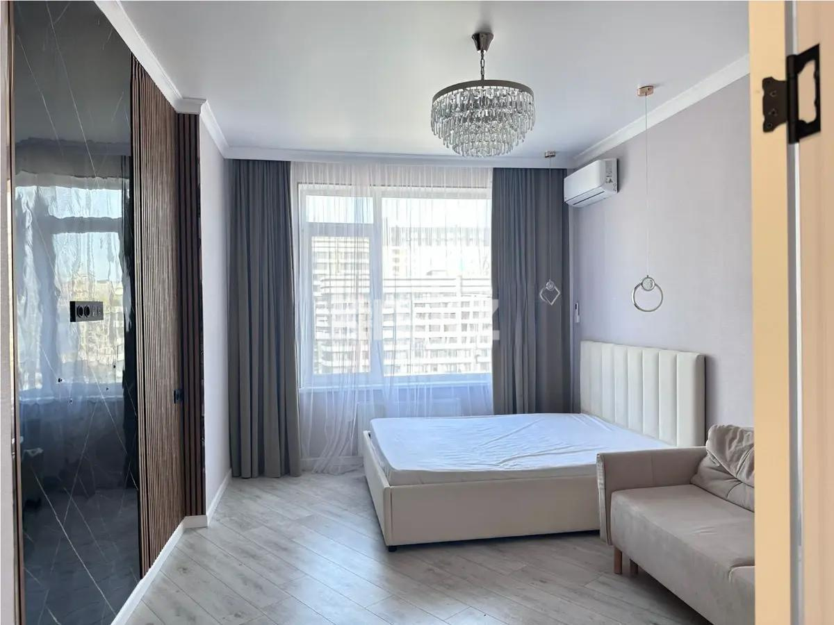 Продажа 1-комнатной квартиры, 41.7 м², пр. Туран, дом  57/3 - Продажа  однокомнатных квартир в новостройках Астаны без посредников фото 1 из 5