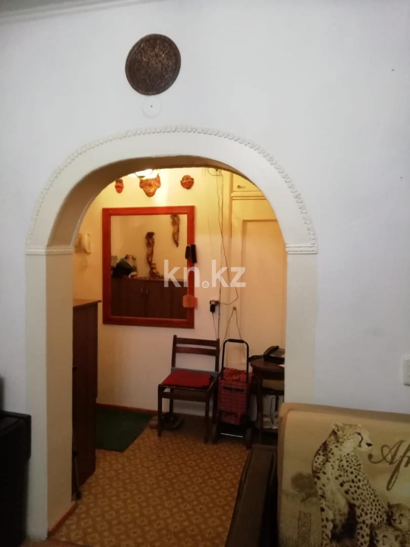 Продажа 4-комнатной квартиры, 80 м², Толе би, дом  100 - Продажа квартир в Таразе фото 2 из 6