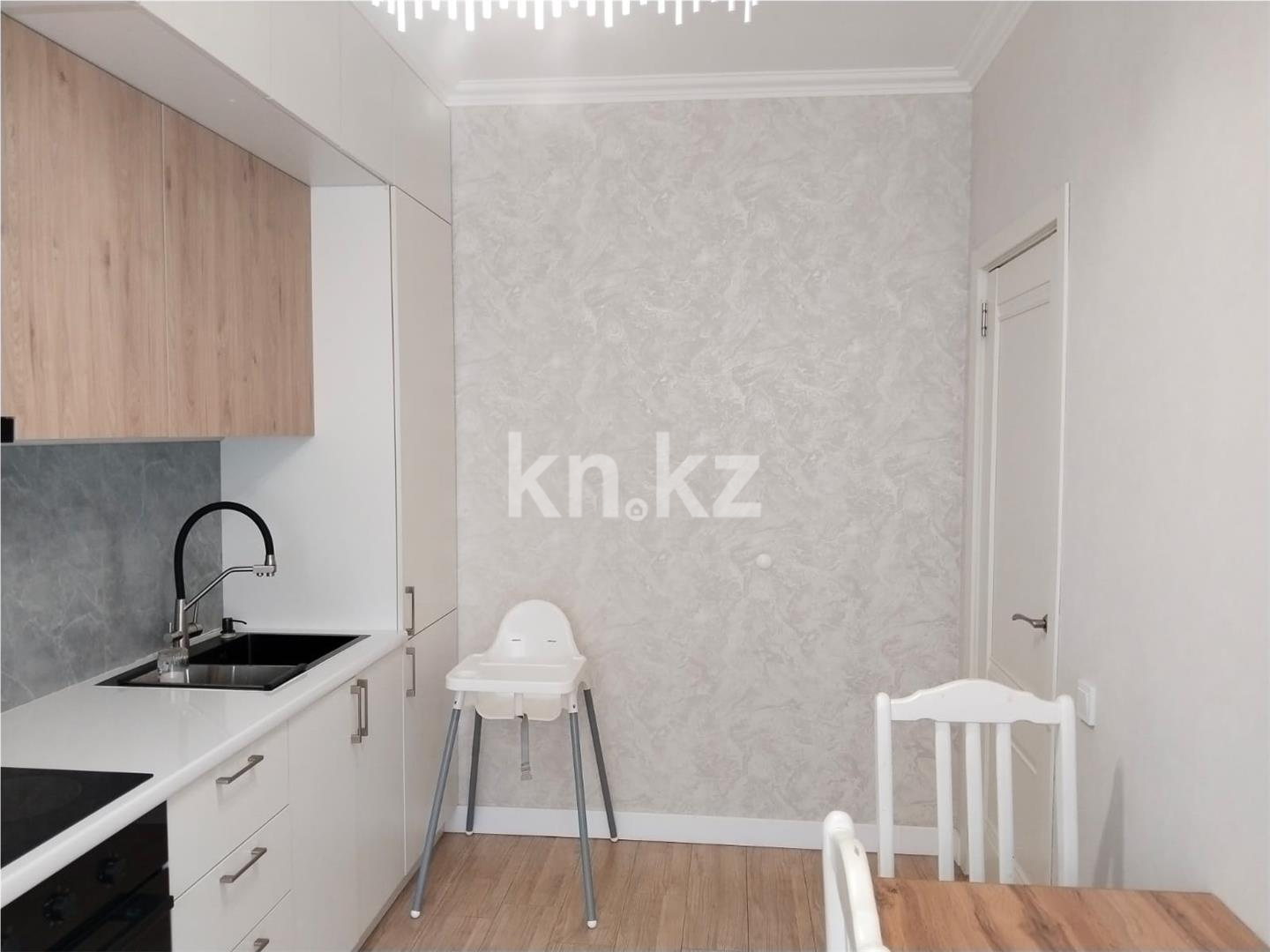 Продажа 1-комнатной квартиры, 33.2 м², ул. Бокейхана в Астане - фото 4