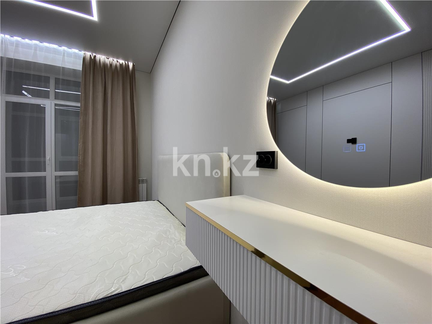 Продажа 3-комнатной квартиры, 77 м², ул. Букетова, дом  3/3 в Караганде - фото 2