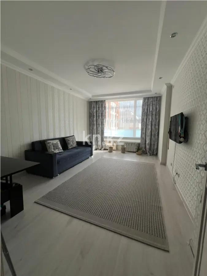 Продажа 1-комнатной квартиры, 40 м², пр. Тауелсыздык, дом  39 - Продажа  однокомнатных квартир в Астане фото 1 из 6