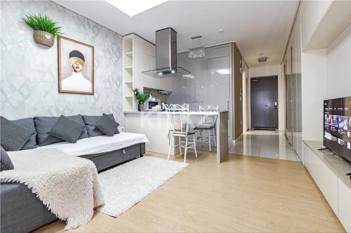 Продажа 1-комнатной квартиры, 42 м², пр. Кошкарбаева, дом  10/1 - Продажа квартир в Астане фото 1 из 3