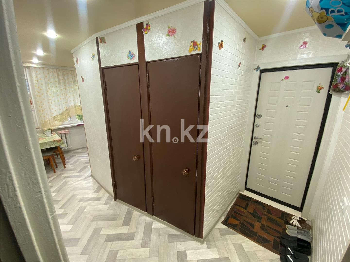 Продажа 2-комнатной квартиры, 43 м², мкр-н 15, дом  12 - Продажа  двухкомнатных квартир в Караганде фото 9 из 11