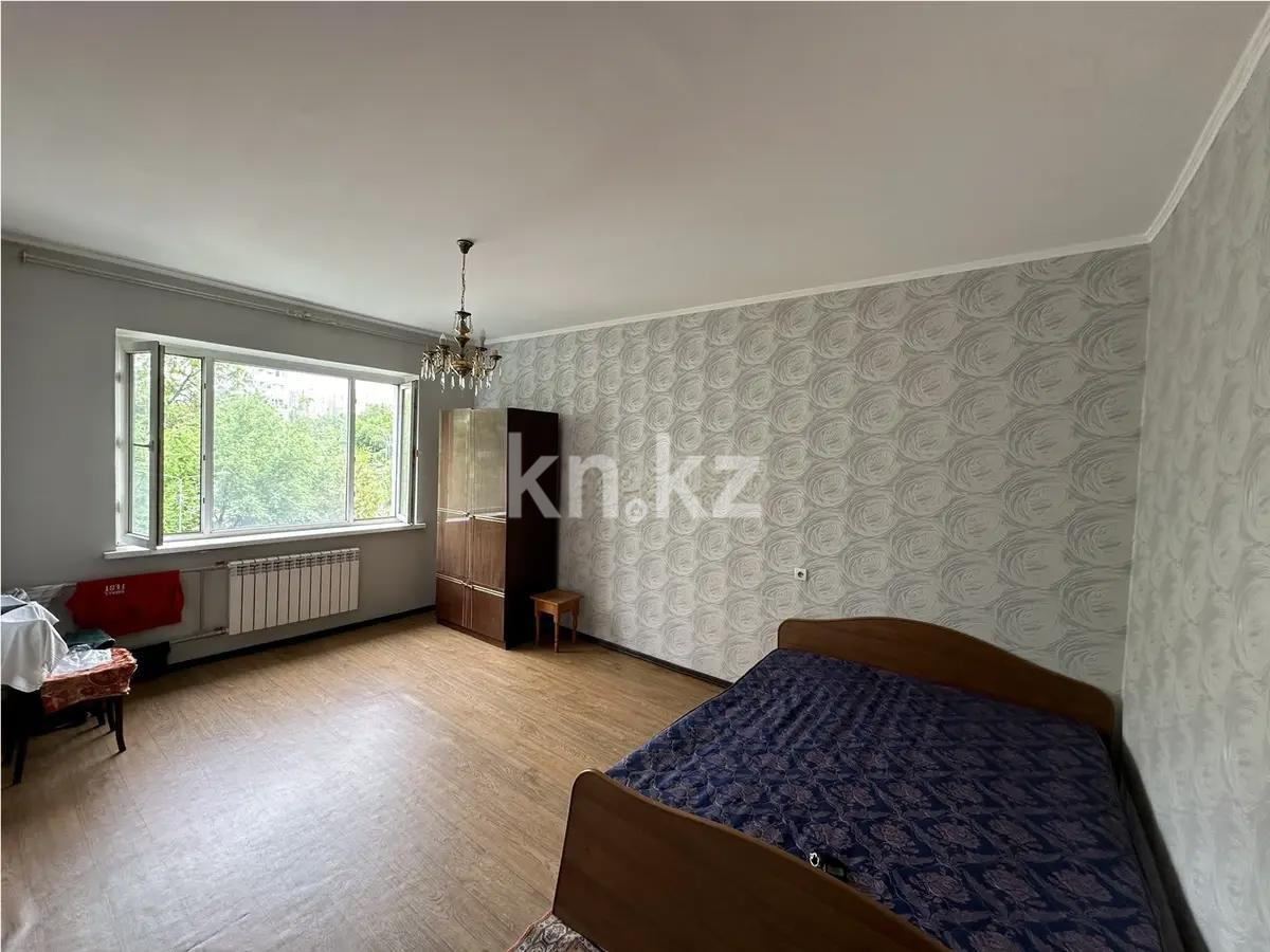 Продажа 1-комнатной квартиры, 40 м², мкр-н Аксай-4, дом  25 - Продажа квартир в Алматы фото 1 из 5