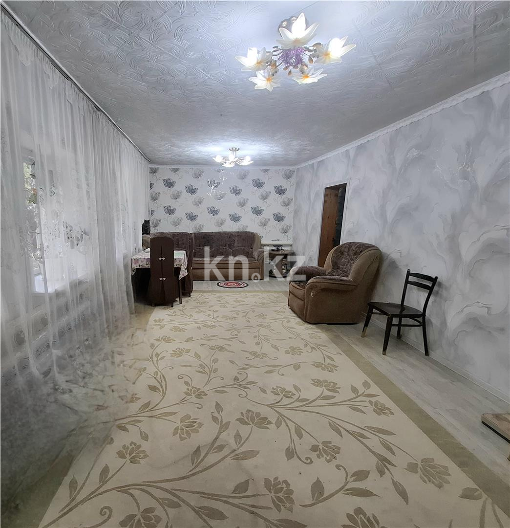 Продажа 3-комнатного дома, 100 м², ул. Тулебаева - Продажа домов, коттеджей в Темиртау фото 1 из 23