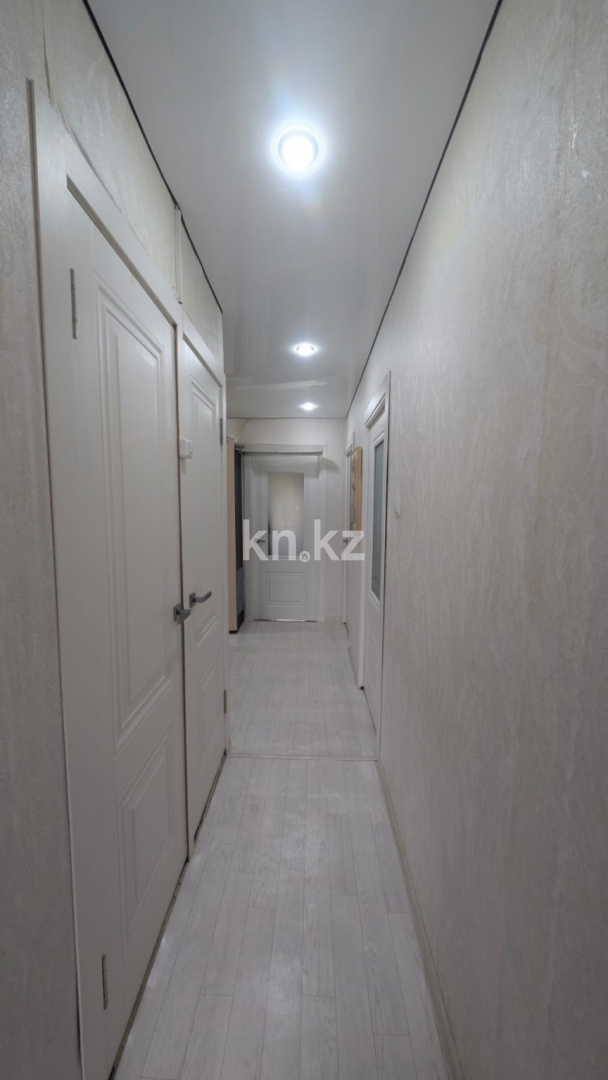 Продажа 3-комнатной квартиры, 63 м² - Продажа жилой и коммерческой недвижимости в Уральске фото 11 из 16