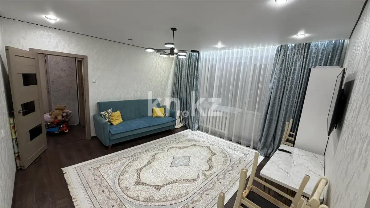Продажа 4-комнатной квартиры, 75 м² в Караганде