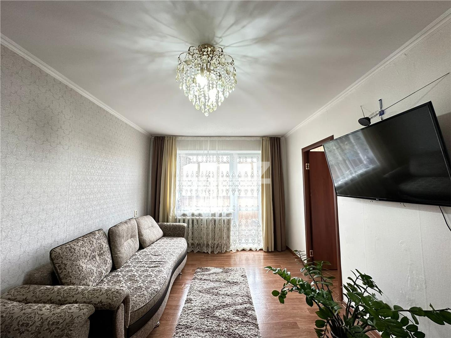 Продажа 3-комнатной квартиры, 47 м², мкр-н 17 - Продажа  трехкомнатных квартир в Караганде фото 1 из 10