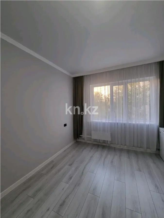 Продажа 1-комнатной квартиры, 42 м², мкр-н Аксай-4, дом  79 - Продажа квартир в Казахстане фото 1 из 4