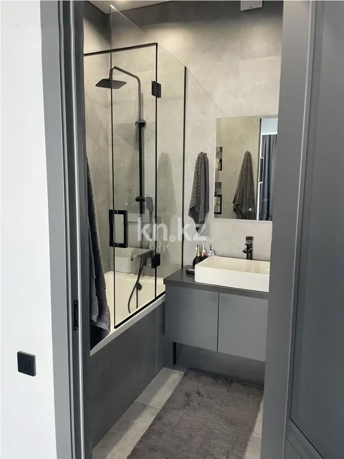 Продажа 2-комнатной квартиры, 73.4 м² в Алматы - фото 4