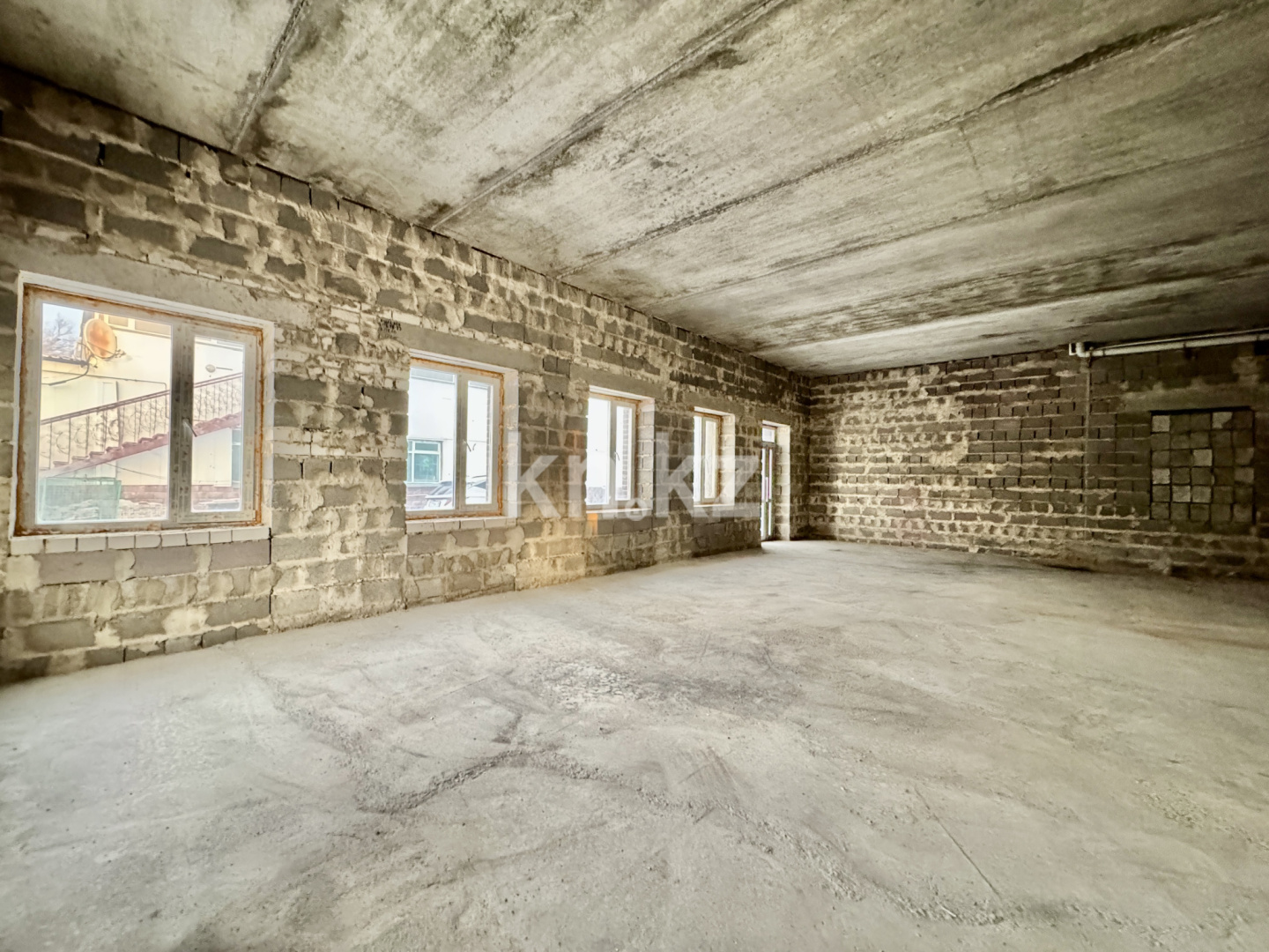 Продажа помещения, 120 м² - Продажа офисных и торговых помещений в Караганде фото 1 из 5