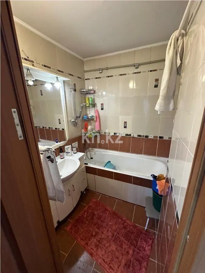 Продажа 4-комнатной квартиры, 74 м², мкр-н Аксай-3а, дом  63 - Продажа квартир в Алматы с фото фото 5 из 6