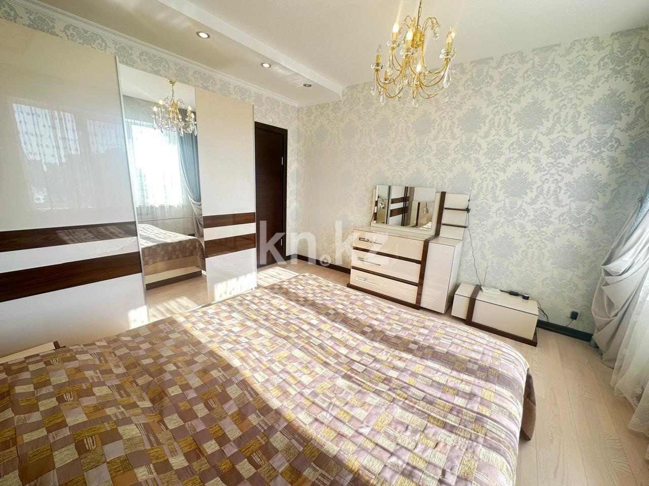 Продажа 3-комнатной квартиры, 117 м², пр. Республики в Караганде - фото 8