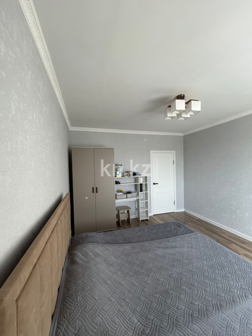 Продажа 3-комнатной квартиры, 91 м², пр. Шахтеров, дом  60 в Караганде - фото 12