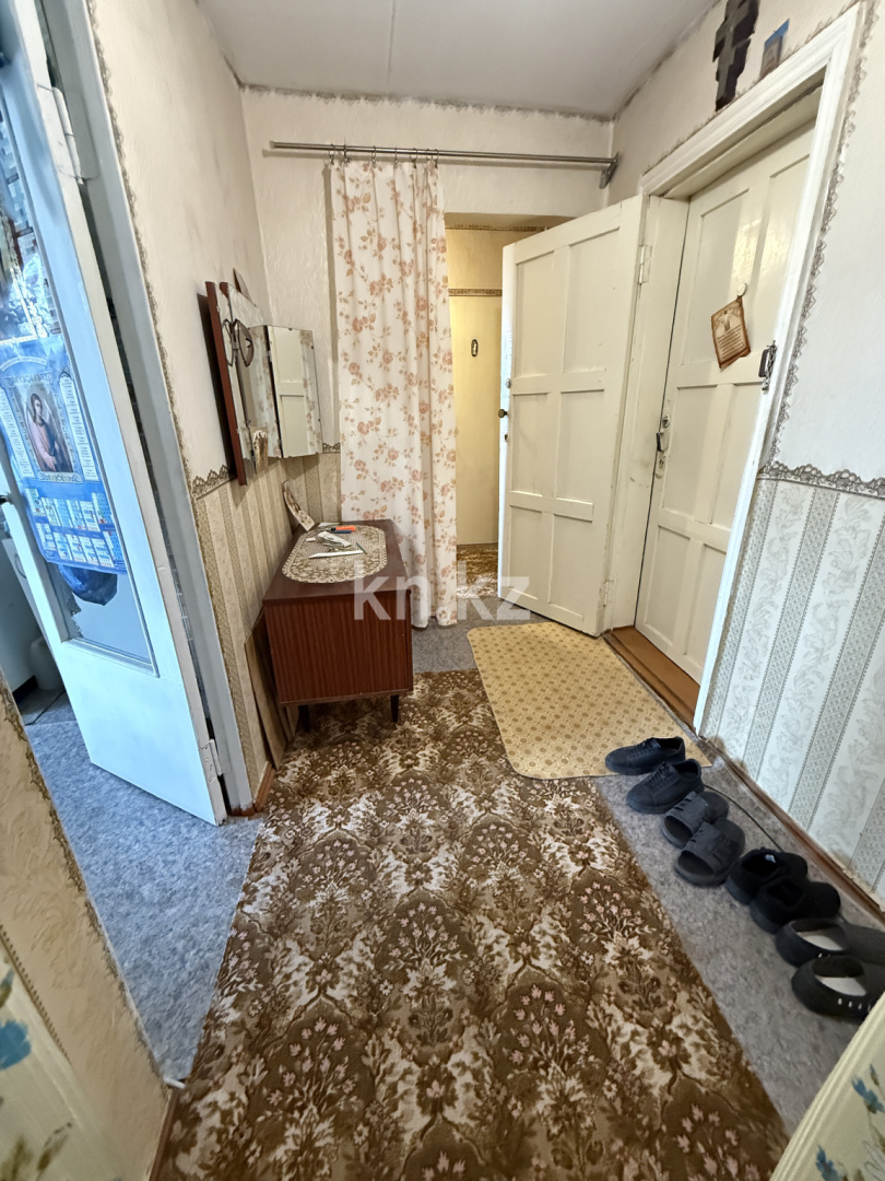 Продажа 2-комнатной квартиры, 50 м², мкр-н Восток-3, дом  13 - Продажа квартир в Караганде фото 14 из 20