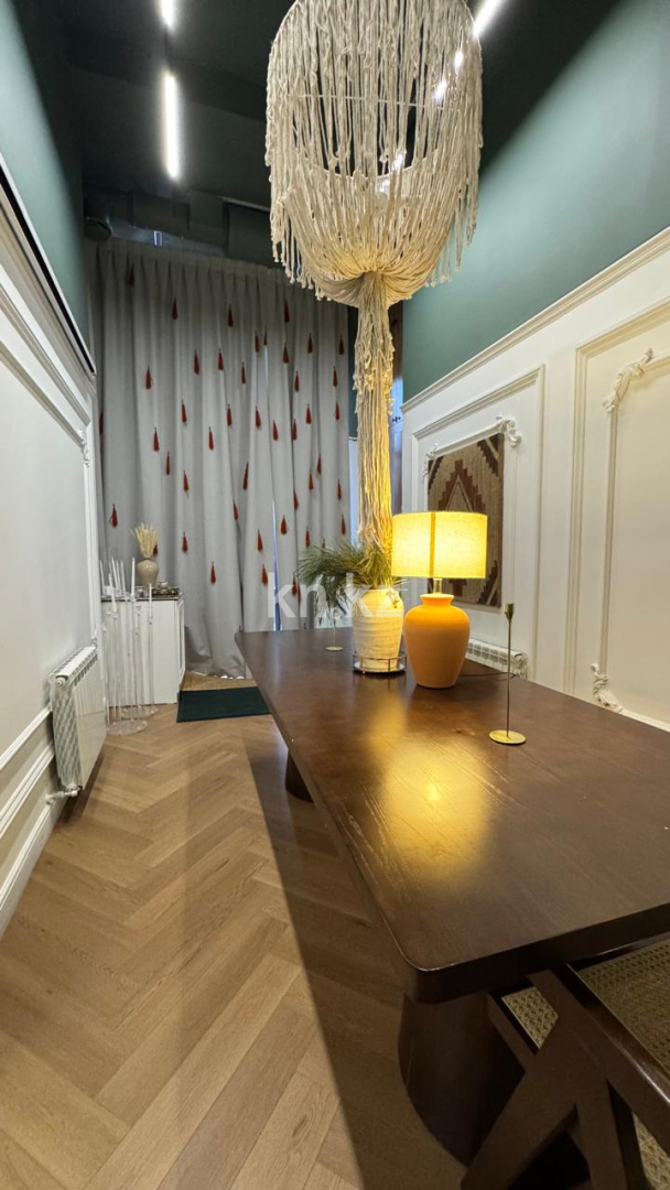 Продажа помещения, 140 м² - Продажа офисных и торговых помещений в Алматы фото 2 из 29