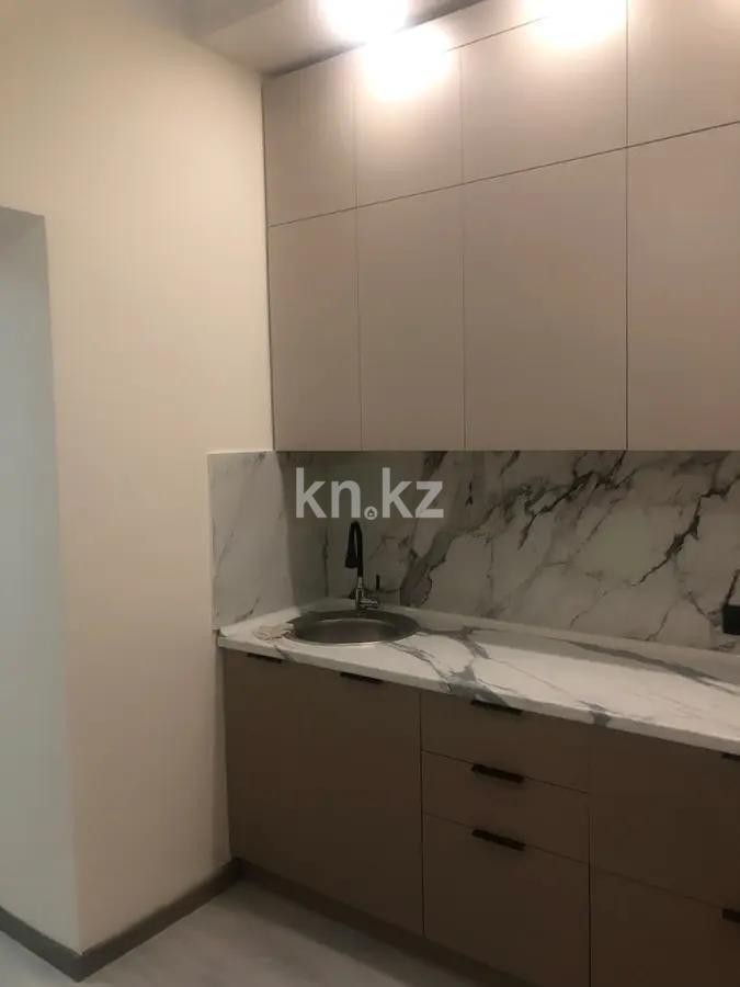 Продажа 3-комнатной квартиры, 65 м², ул. Толе би, дом  25а в Астане - фото 3