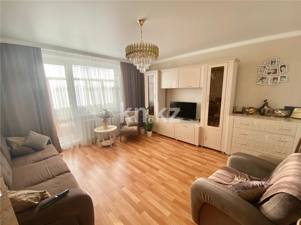 Продажа 2-комнатной квартиры, 51 м², пр. Республики, дом  30/2 - Продажа квартир в Караганде фото 1 из 13