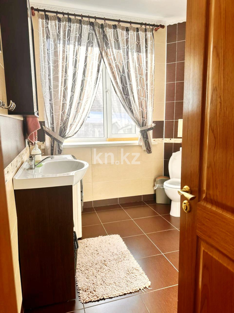 Продажа 4-комнатного дома, 205 м² - Аренда квартир помесячно в Костанае фото 9 из 18