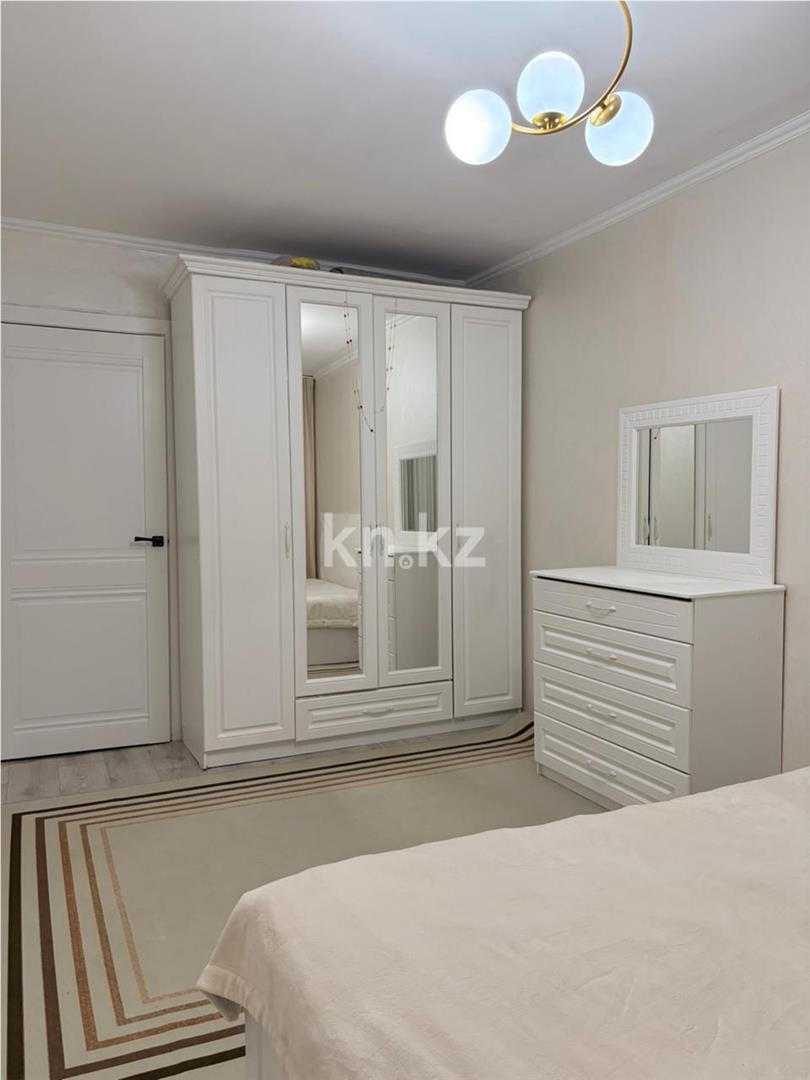 Продажа 3-комнатной квартиры, 60 м² - Продажа трехкомнатных квартир в кирпичном доме в Караганде фото 2 из 13