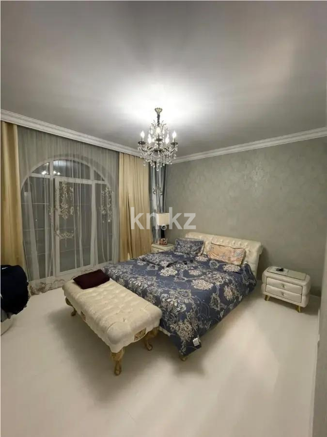 Продажа 4-комнатной квартиры, 155 м², ул. Сауран, дом  18 в Астане - фото 3