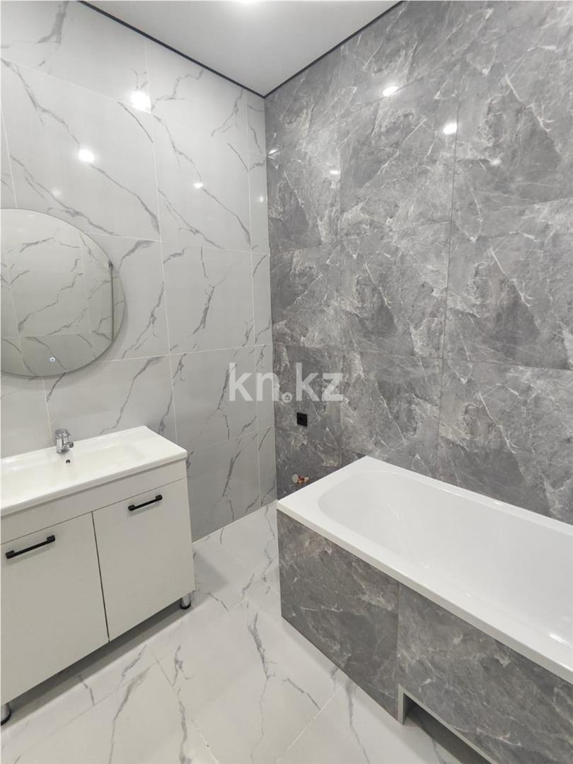 Продажа 2-комнатной квартиры, 33 м², ул. Нажимеденова в Астане - фото 8