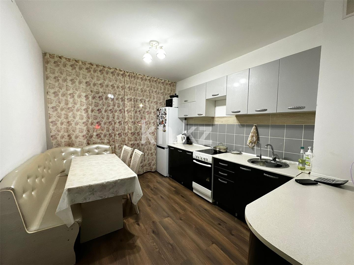 Продажа 2-комнатной квартиры, 65 м², пр. Шахтеров - Продажа  двухкомнатных квартир в Караганде фото 3 из 6