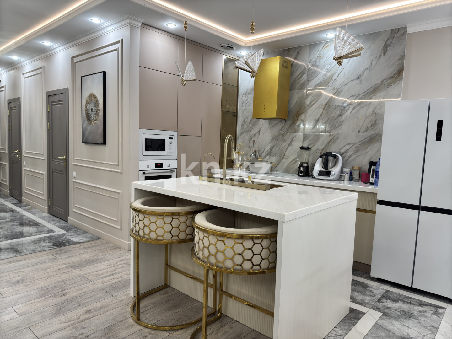 Продажа 5-комнатного дома, 400 м², ул. Муканова, дом  45/28 в Караганде - фото 2