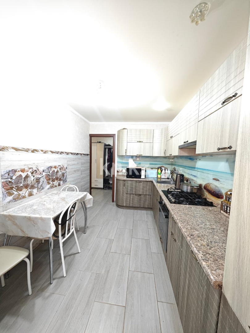 Продажа 4-комнатной квартиры, 78 м², пр. Республики, дом  4 - Продажа квартир в Караганде с фото фото 2 из 21