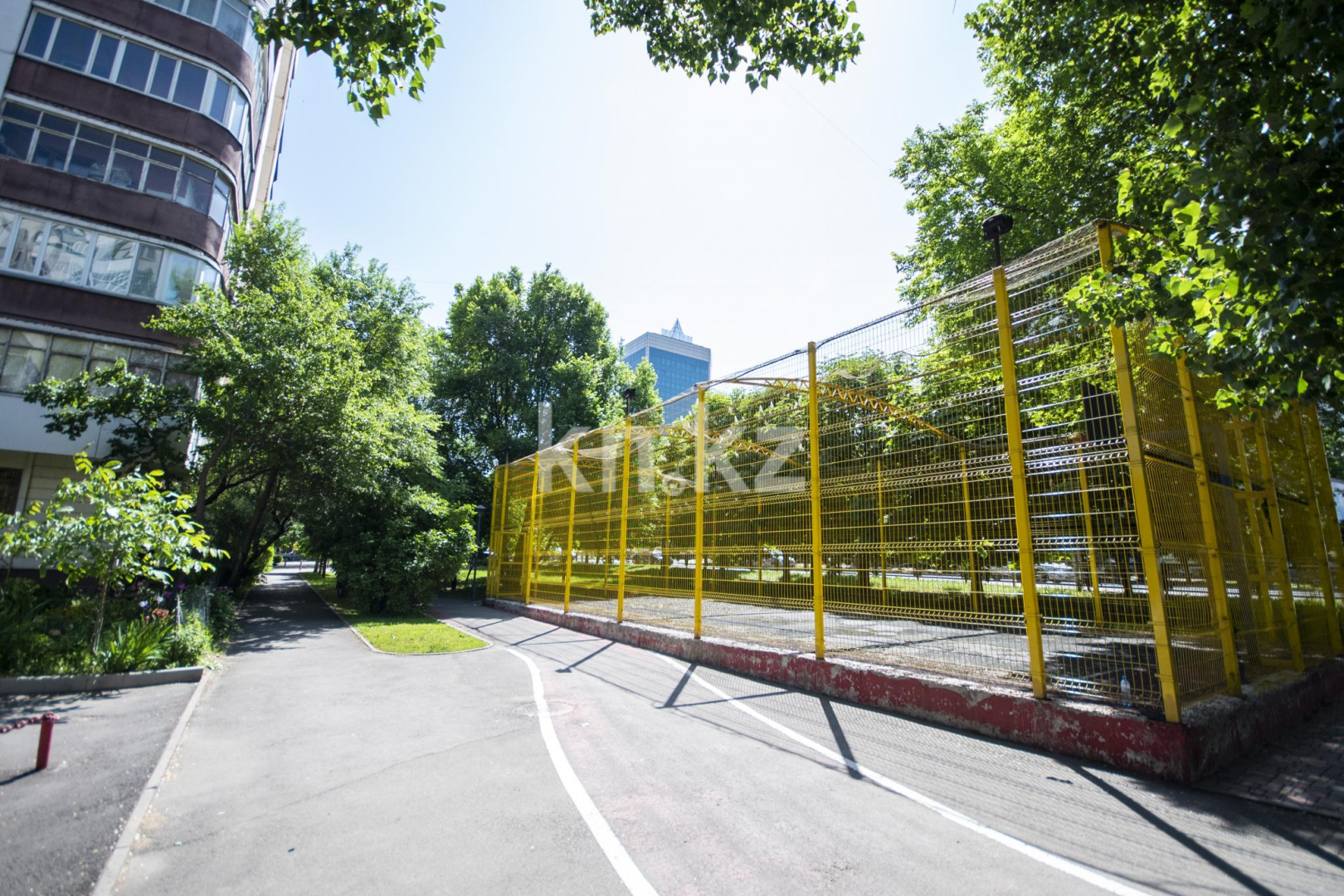 Аренда 2-комнатной квартиры посуточно, 50 м², Самал-1 мкр-н, дом  18 - Продажа квартир в Алматы фото 18 из 19