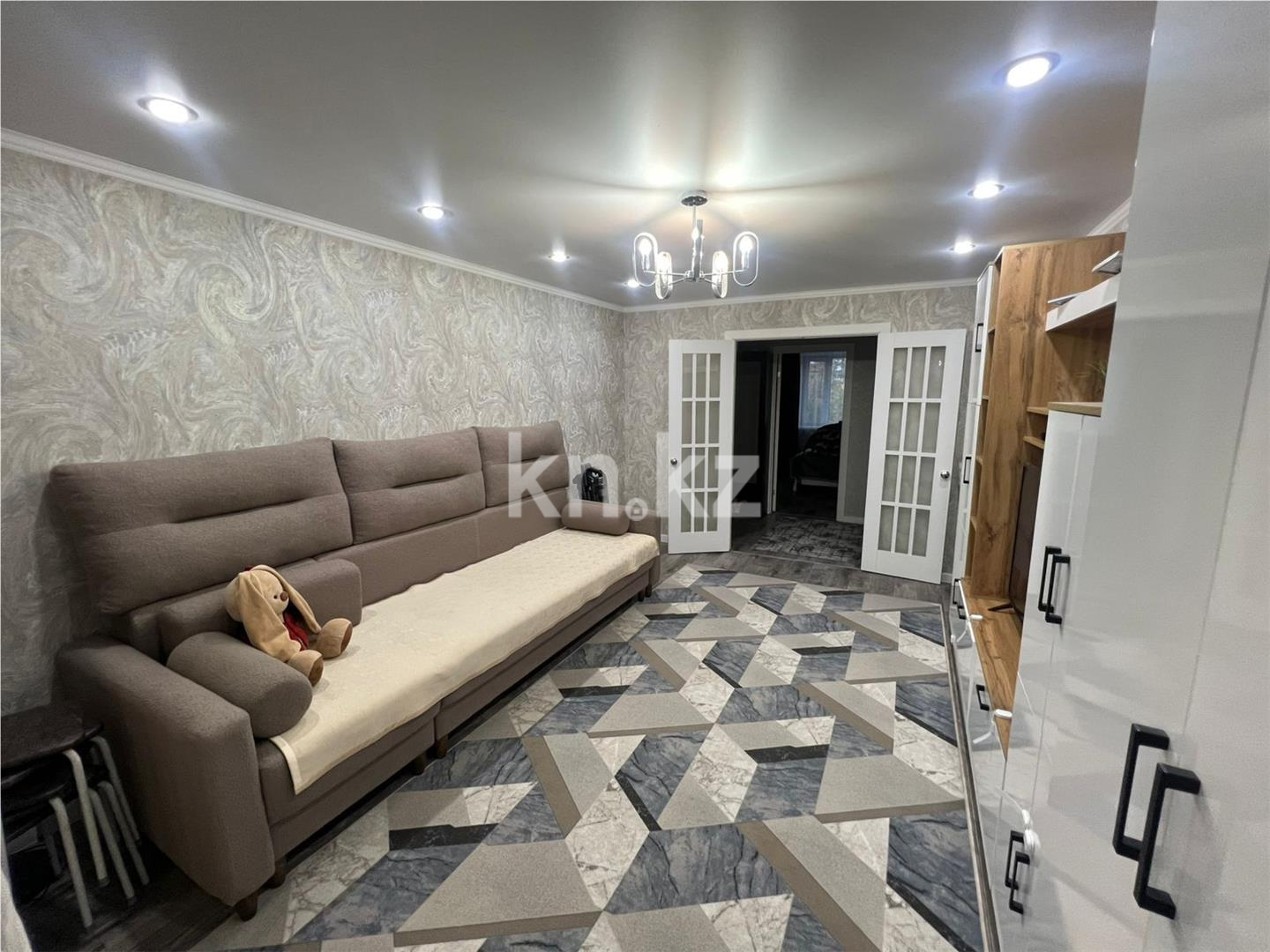 Продажа 3-комнатной квартиры, 62 м², ул. Ермекова - Продажа квартир в Караганде фото 7 из 15