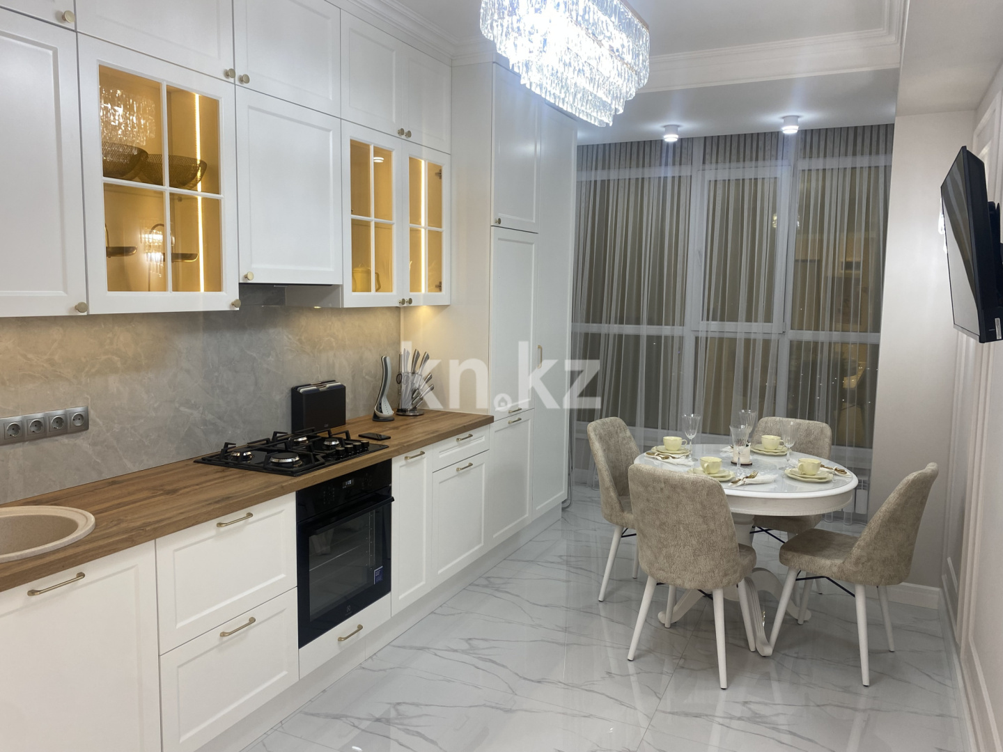 Аренда 1-комнатной квартиры, 46 м², пр. Абулхайр-хана, дом  51а - Аренда квартир помесячно в Атырау без посредников с фото фото 1 из 17
