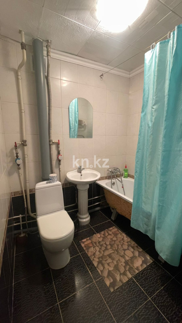 Аренда 1-комнатной квартиры посуточно, 33 м², ул. Кабанбай Батыра, дом  82 - Аренда квартир посуточно в Усть-Каменогорске фото 4 из 10