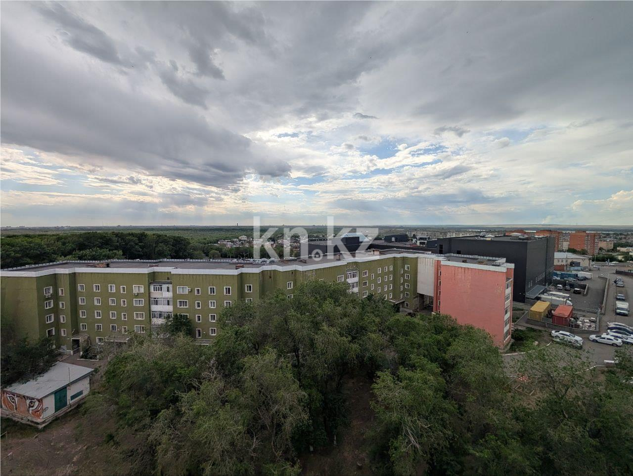 Продажа 3-комнатной квартиры, 63 м², мкр. Мамраева (Восток-5), дом  22 в Караганде - фото 13