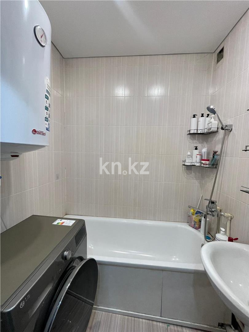 Продажа 2-комнатной квартиры, 54 м², мкр-н Гульдер-1 - Продажа  двухкомнатных квартир в Караганде фото 11 из 17