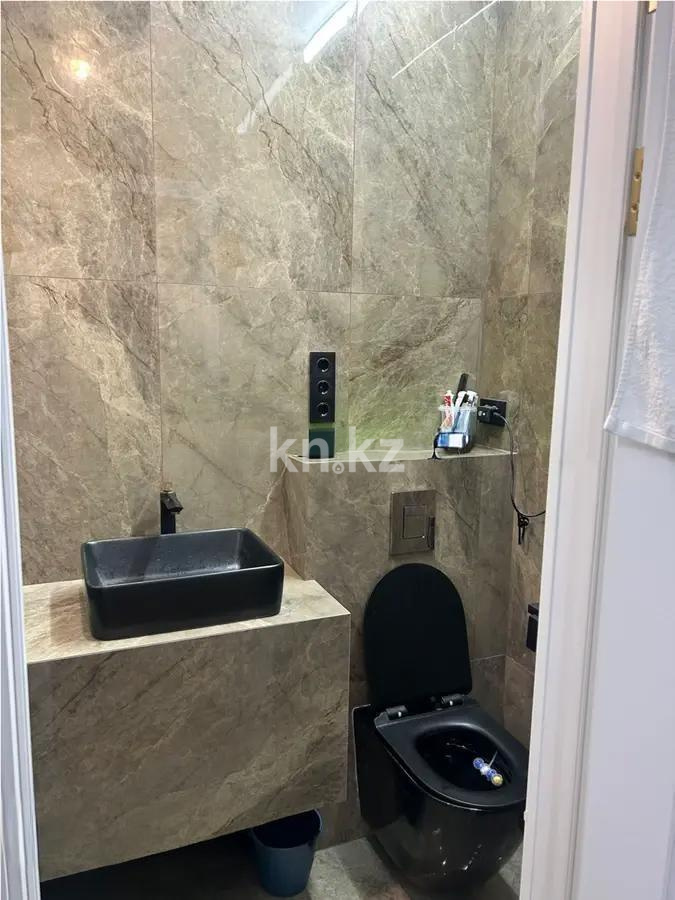 Продажа 4-комнатной квартиры, 101 м², ул. Жандосова, дом  108/1 - Продажа квартир в Казахстане фото 5 из 5