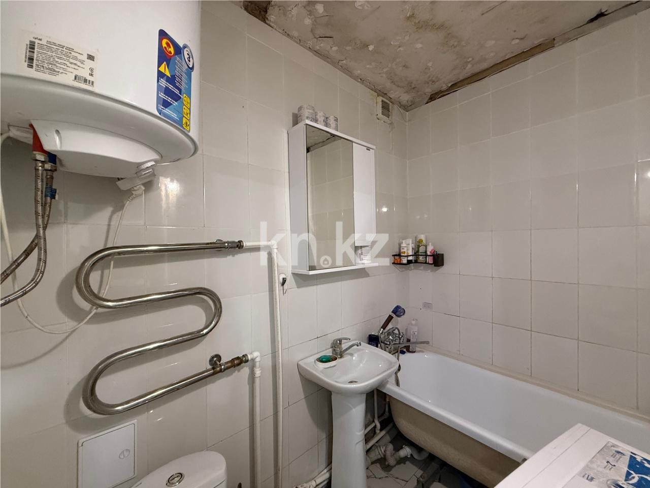 Продажа 3-комнатной квартиры, 53 м², мкр-н 15, дом  6 в Караганде - фото 11