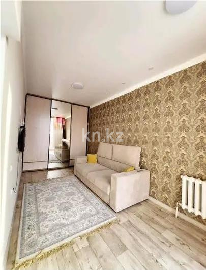 Продажа 3-комнатной квартиры, 70 м², пр. Кабанбай батыра, дом  4/2 - Продажа  трехкомнатных квартир в Астане без посредников с фото фото 1 из 6