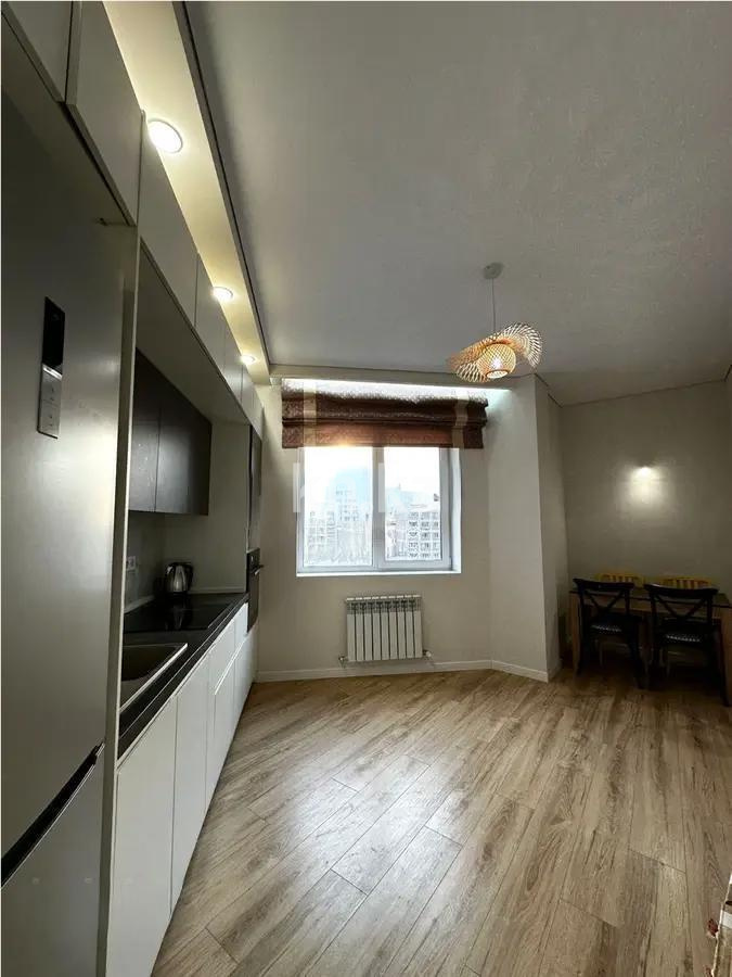 Продажа 1-комнатной квартиры, 43 м², ул. Кабанбай батыра, дом  252 - Продажа квартир в Алматы фото 2 из 3