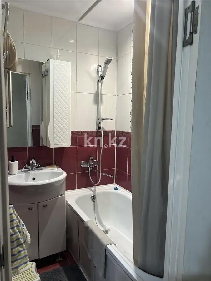 Продажа 3-комнатной квартиры, 65 м², ул. Радостовца, дом  271 в Алматы - фото 5