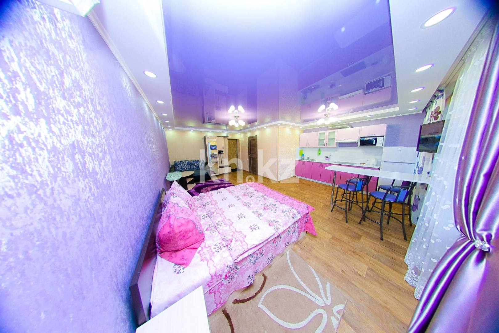 Аренда 1-комнатной квартиры посуточно, 40 м², ул. Набережная Славского, дом  26 - Аренда квартир посуточно в Усть-Каменогорске фото 4 из 9